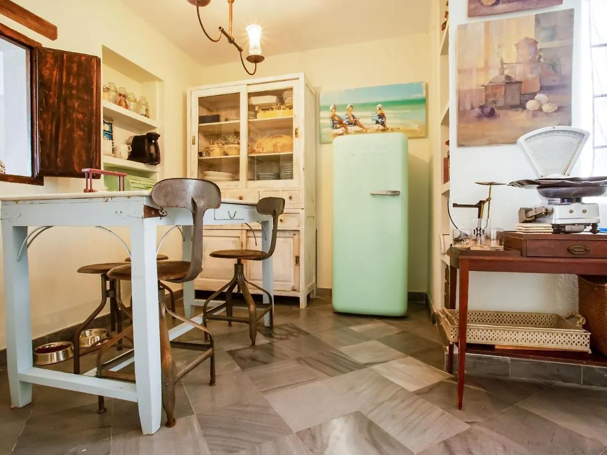 Belvilla By Oyo Apartment In San Roque Cadiz ソトグランデ 0*,  スペイン